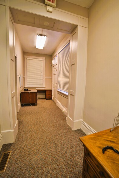 More Photos Of 108 Hillcrest St, Orlando Office For Sale