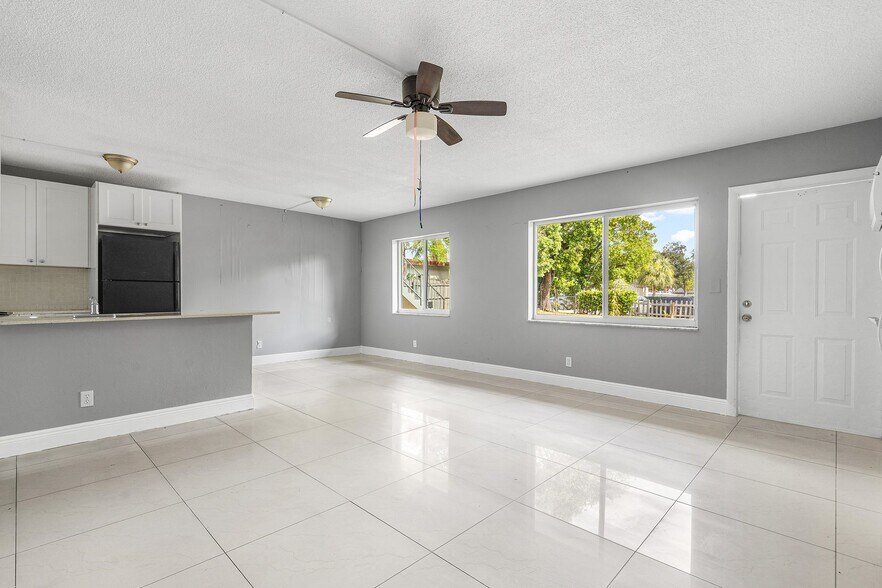 More Photos Of 620 SW 7th St, Pompano Beach Apartments For Sale