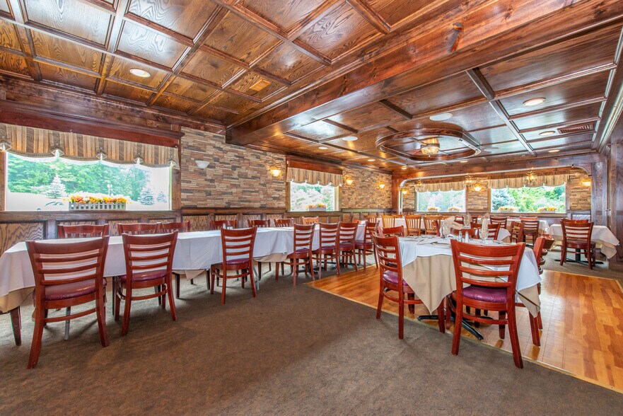 More Photos Of 3673 State Rt 94, Hamburg Restaurant For Sale