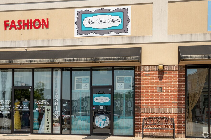 More Photos Of 45 Darbys Crossing Dr, Hiram Freestanding For Lease