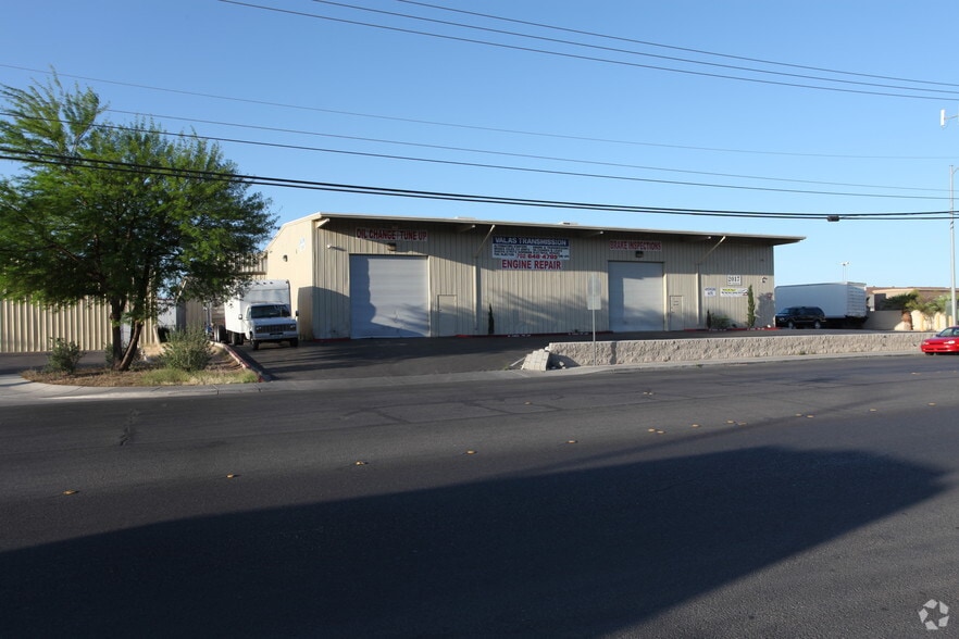 More Photos Of 2017 W Gowan Rd, North Las Vegas Warehouse For Lease