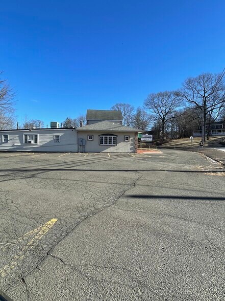 More Photos Of 295 Parker Farms Rd, Wallingford Restaurant For Sale