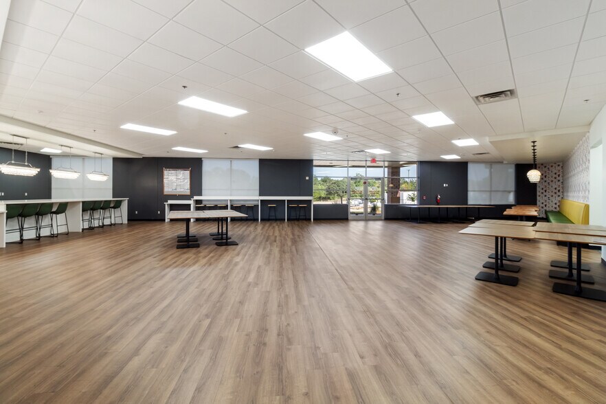 More Photos Of 3101 University Dr E, Bryan Loft Creative Space For Sale