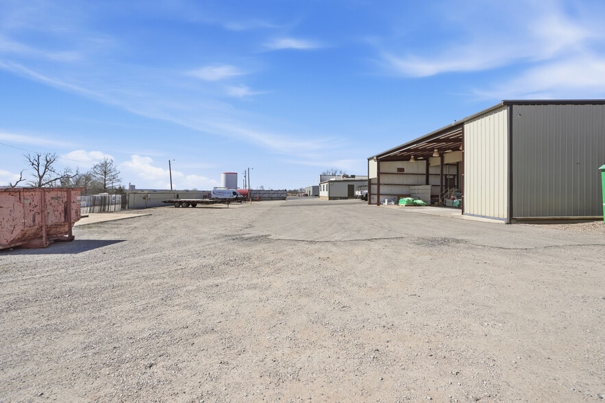More Photos Of 14220 S Meridian Ave, Oklahoma City Warehouse For Sale