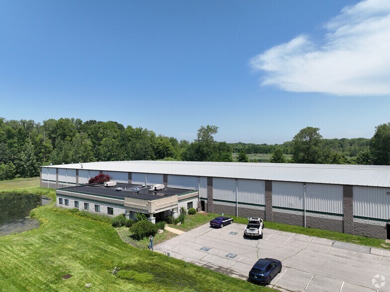 More Photos Of 892 Callendar Blvd, Painesville Manufacturing For Sale