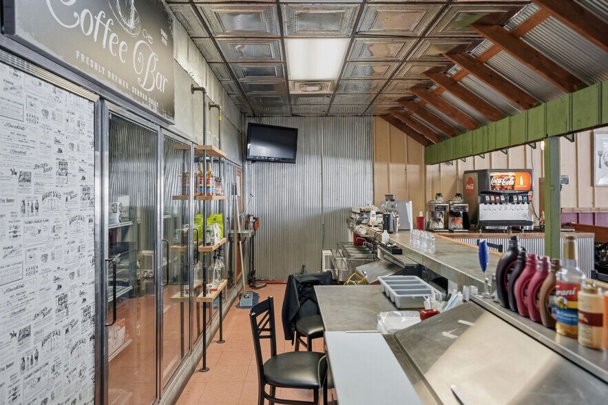 More Photos Of 715 1st Corso, Nebraska City Restaurant For Sale