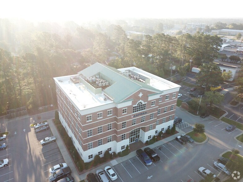 More Photos Of 639 Executive Pl, Fayetteville Medical For Lease