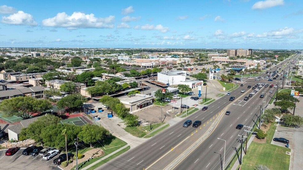 More Photos Of 5506 Saratoga Blvd, Corpus Christi Restaurant For Lease