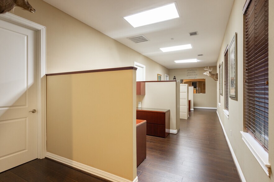 More Photos Of 17004 Grant Rd, Cypress Office For Sale