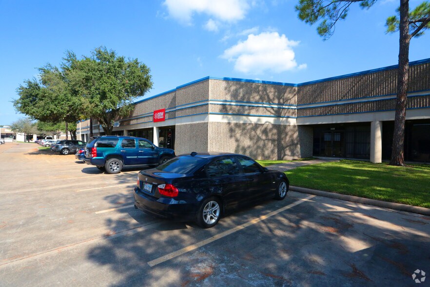 More Photos Of 8750-8768 Westpark Dr, Houston Warehouse For Lease