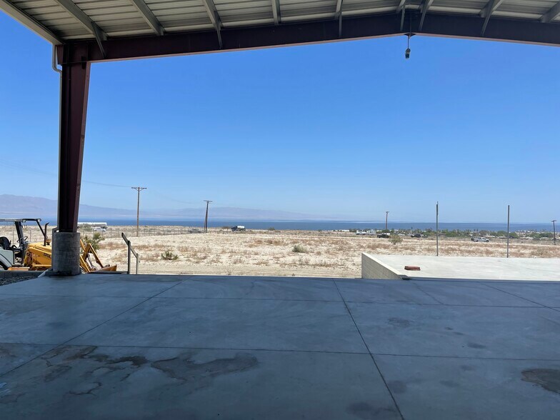 More Photos Of 3982 Coolidge Springs, Thermal Industrial For Sale