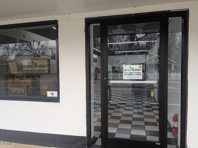 More Photos Of 717 Walnut St, Columbus Storefront Retail Office For Sale