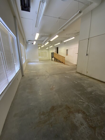 More Photos Of 2908 2nd Ave SE, Calgary Warehouse For Lease