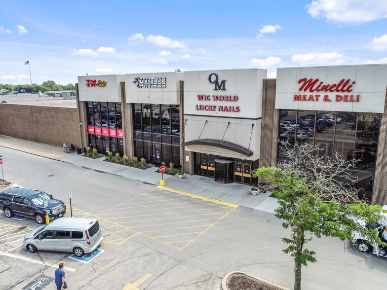 More Photos Of 7900 N Milwaukee Ave, Niles Unknown For Lease