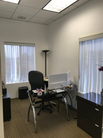 More Photos Of 1539 Sawtelle Blvd, Los Angeles Office For Lease