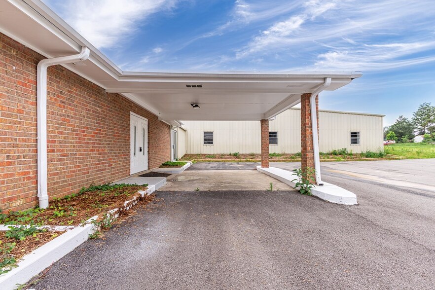 More Photos Of 2769 FM 1475, Lufkin Specialty For Sale