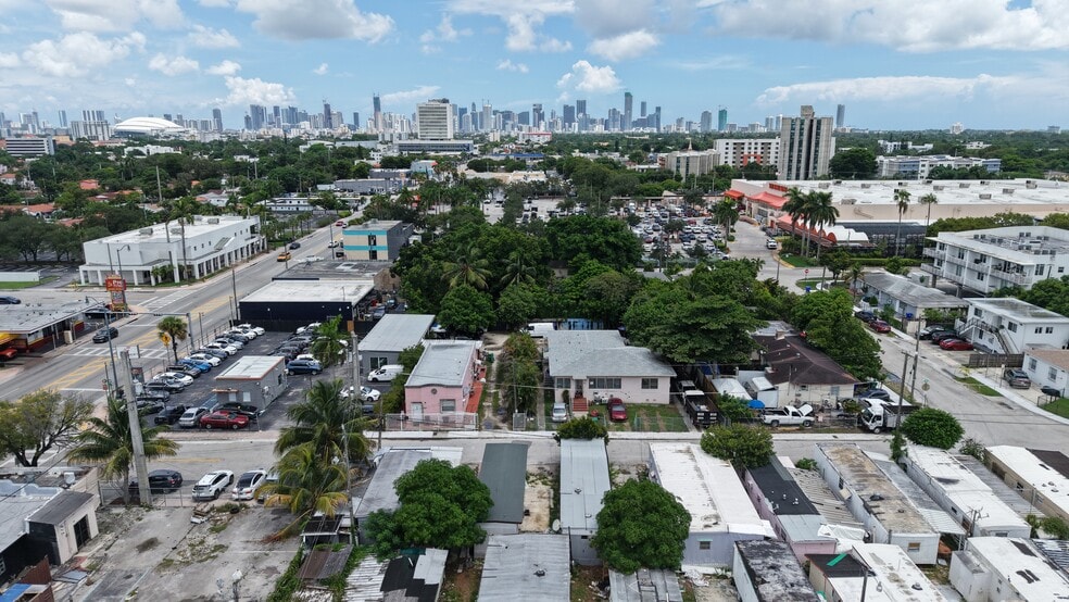 More Photos Of 831 SW 31st Ct, Miami Apartments For Sale