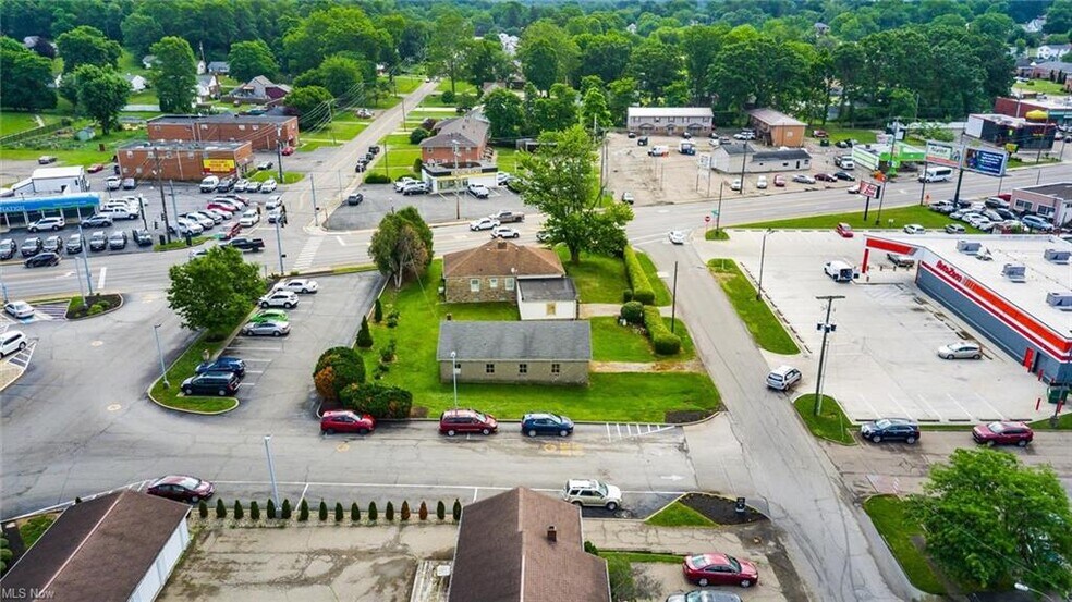 More Photos Of 2647 Maple Ave, Zanesville Flex For Sale