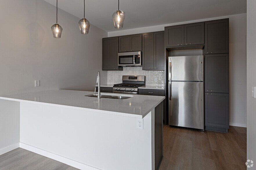 More Photos Of 8594 Excelsior Blvd, Hopkins Apartments For Lease