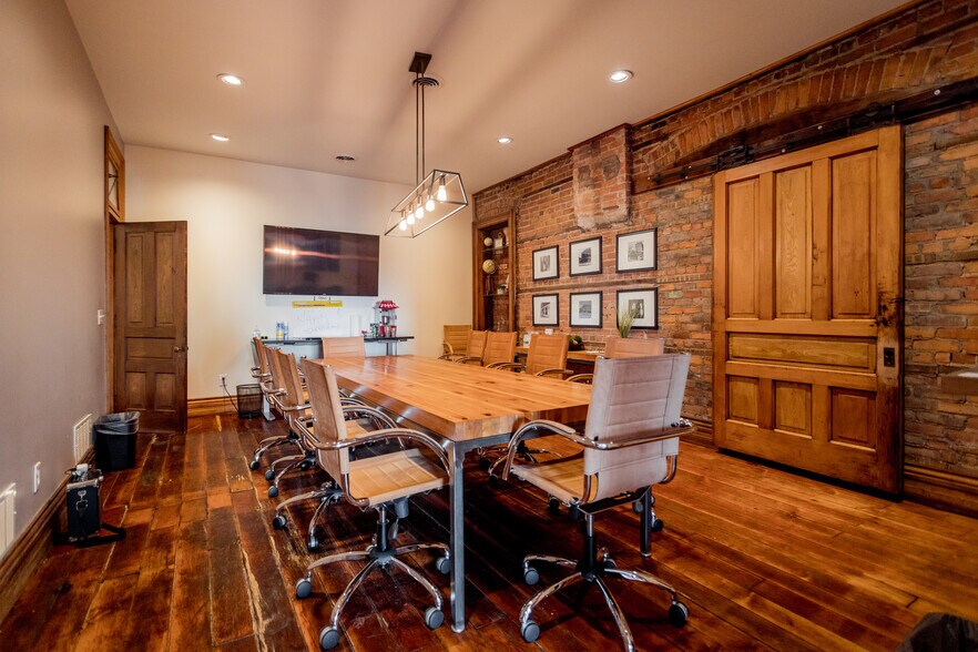 More Photos Of 1842-1846 Michigan Ave, Detroit Storefront Retail Office For Lease