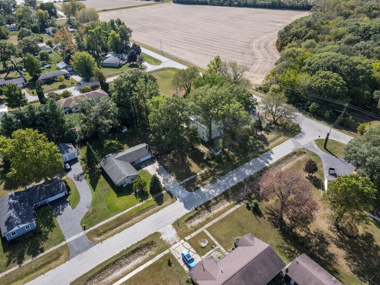 More Photos Of 8943 N 300 W, Lake Village Apartments For Sale