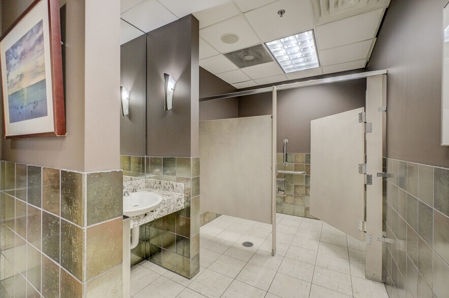 More Photos Of 1201 Yale Pl, Minneapolis Apartments For Sale