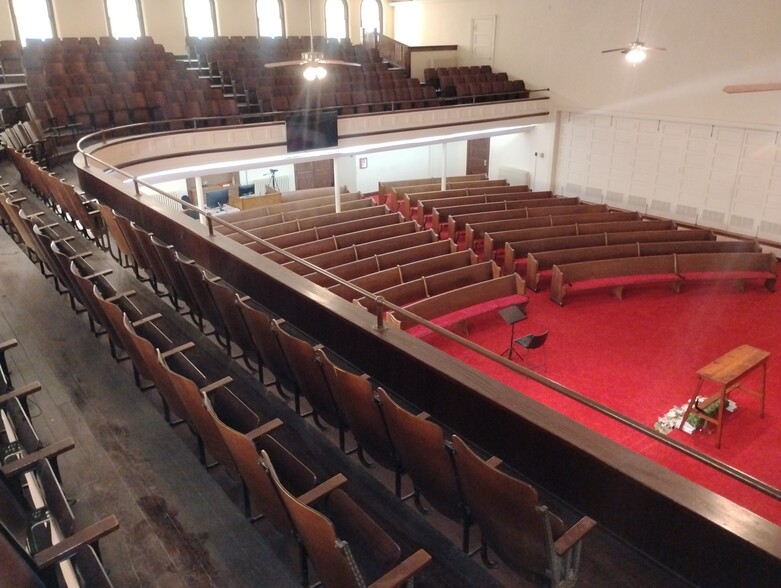 More Photos Of 906 Elm St, Coffeyville Religious Facility For Sale