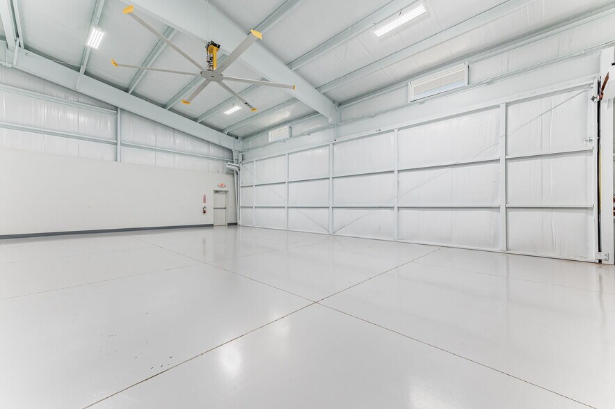 More Photos Of 7015 S 143rd St E, Derby Airplane Hangar For Sale