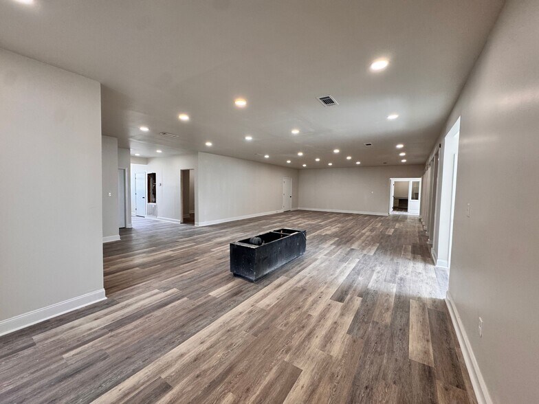 More Photos Of 953 North St, Jackson Medical For Lease