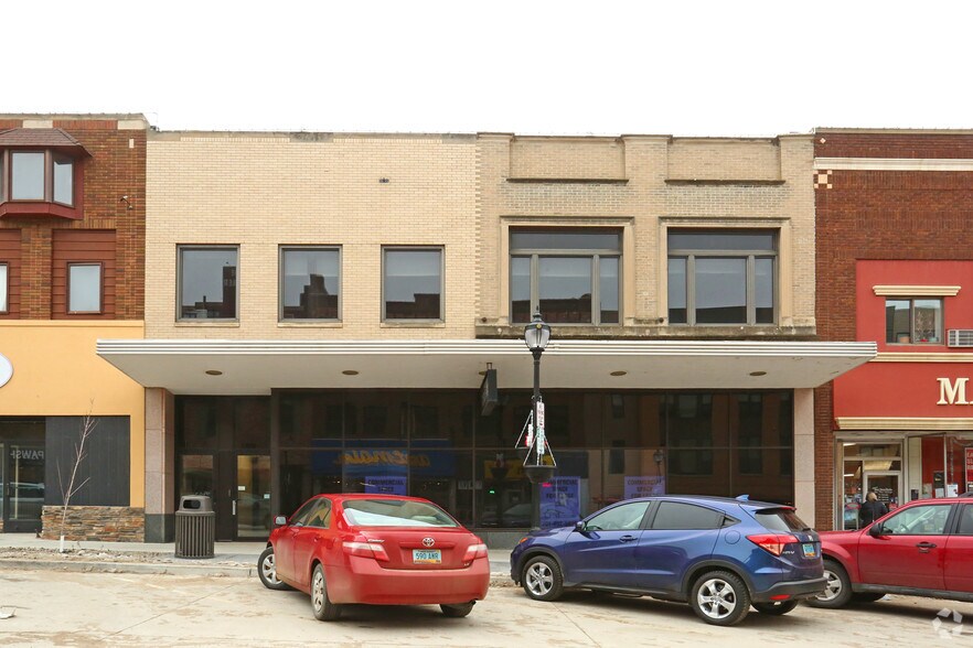 More Photos Of 12 Main St S, Minot Loft Creative Space For Lease