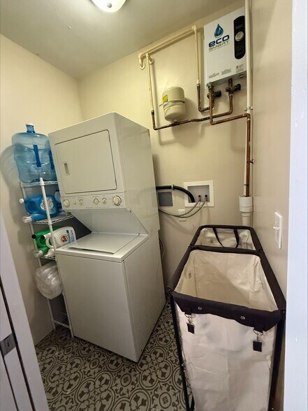 More Photos Of 232 S Buchanan St, Edwardsville Office Residential For Lease