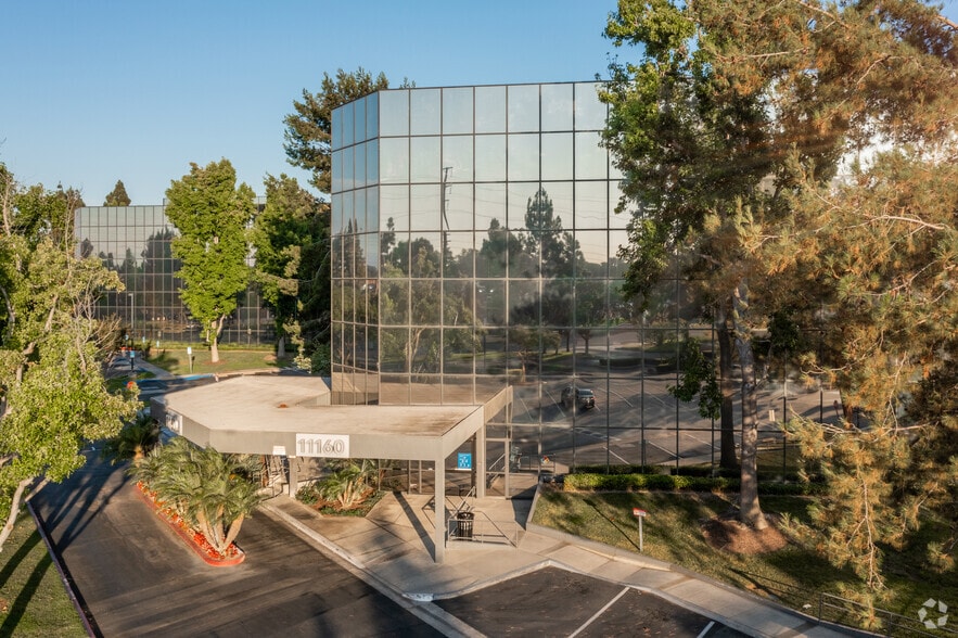 More Photos Of 11160 Warner Ave, Fountain Valley Medical For Lease