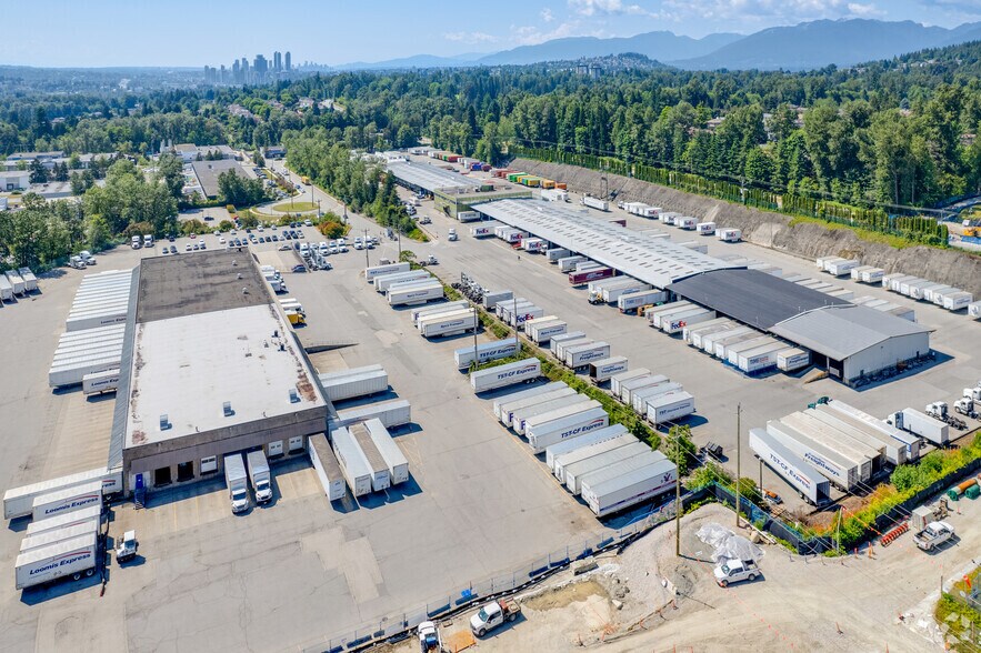 More Photos Of 7867 Express St, Burnaby Distribution For Lease