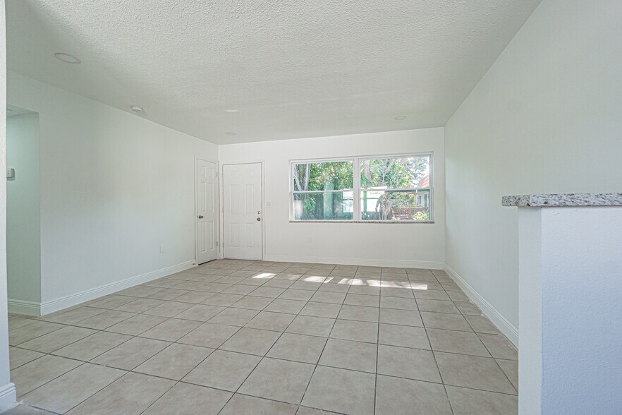 More Photos Of , Largo Unknown For Sale