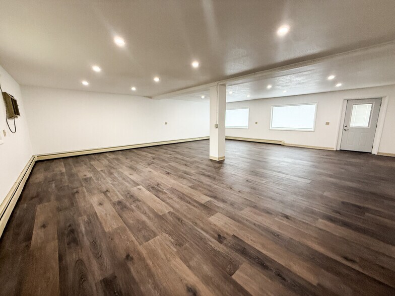 More Photos Of 138 1st St, Malta Office For Sale