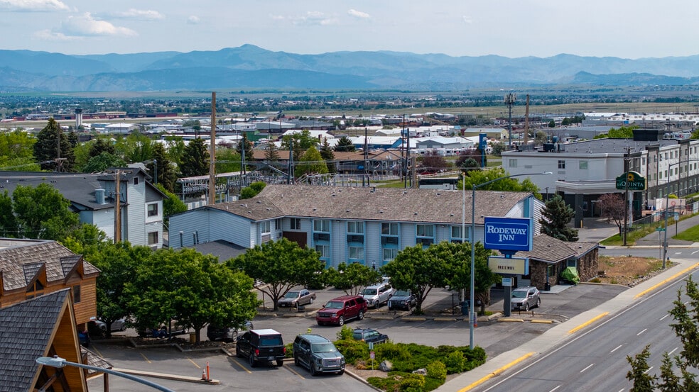 More Photos Of 2020 Prospect Ave, Helena Hotel For Sale