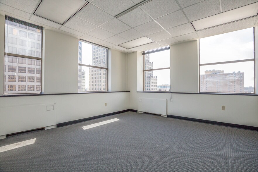 More Photos Of 900-914 Olive St, Saint Louis Office Residential For Lease