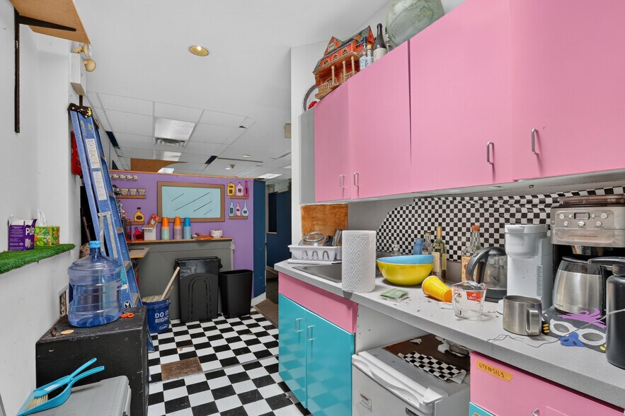More Photos Of 1118 E Columbia Ave, Philadelphia Office For Lease