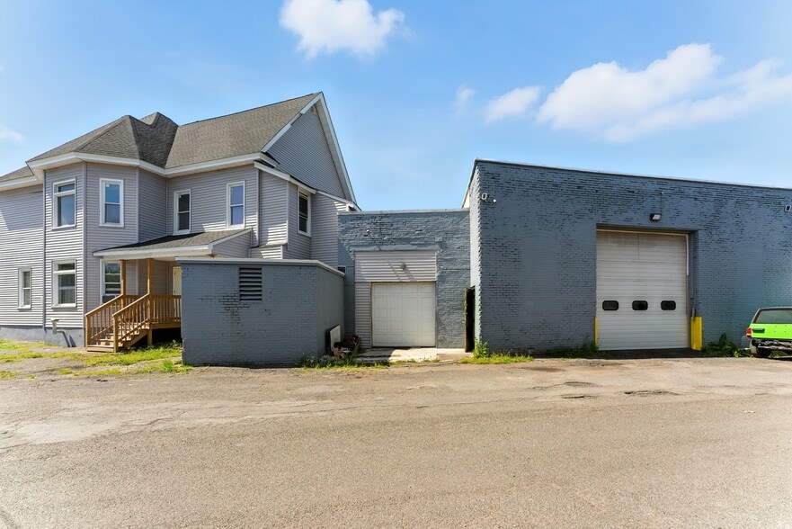 More Photos Of 178 New Bridge St, West Springfield Warehouse For Sale