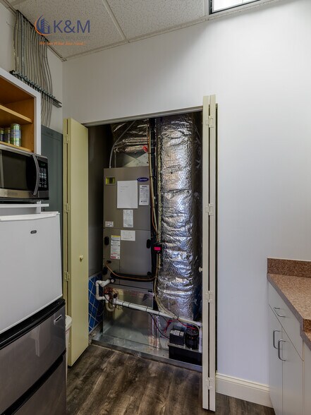 More Photos Of 459 Herndon Pky, Herndon Medical For Sale