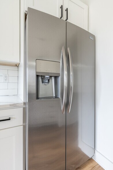 More Photos Of 85 E Sharpnack St, Philadelphia Apartments For Sale