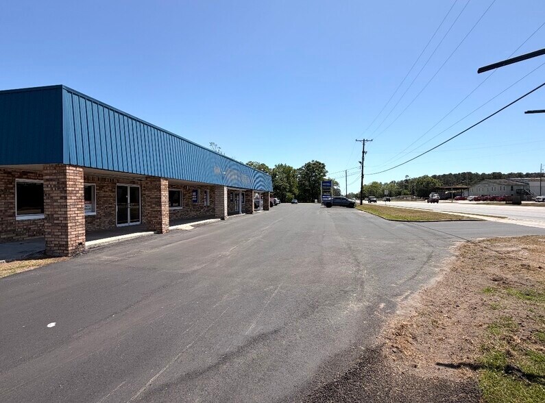 Primary Photo Of 856-866 W Us-80 Hwy, Pooler Freestanding For Lease