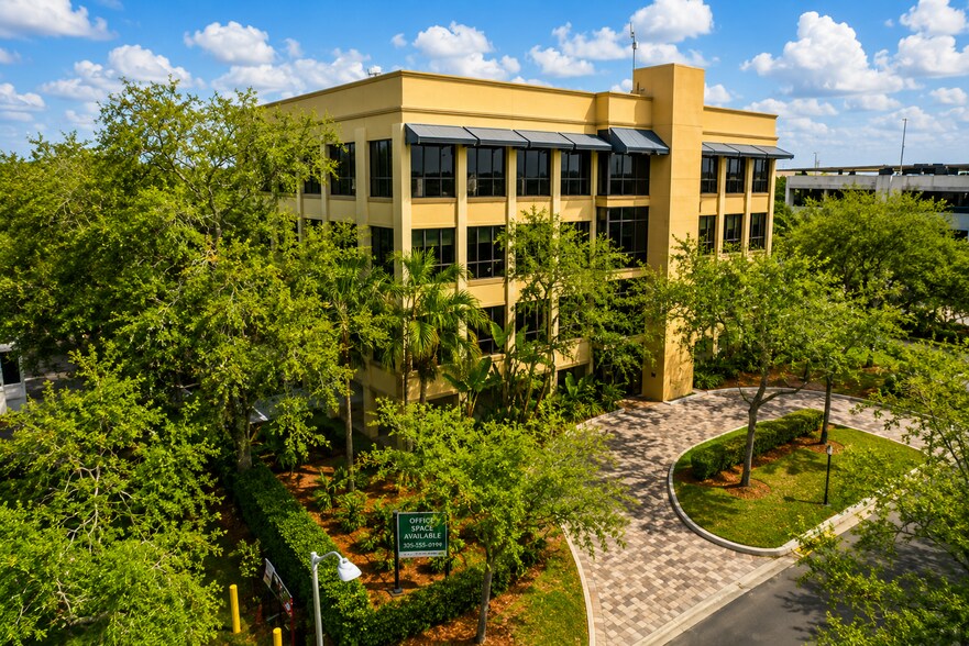 More Photos Of 14125 NW 80th Ave, Miami Lakes Office For Sale