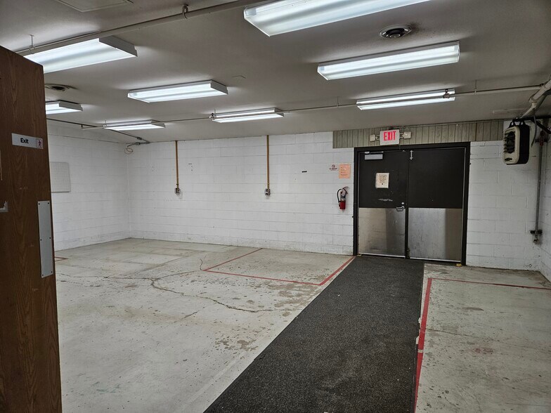 More Photos Of 500 S Hamilton St, Saginaw Medical For Sale