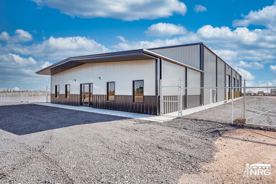 More Photos Of 3015 W County Road 135, Midland Warehouse For Lease