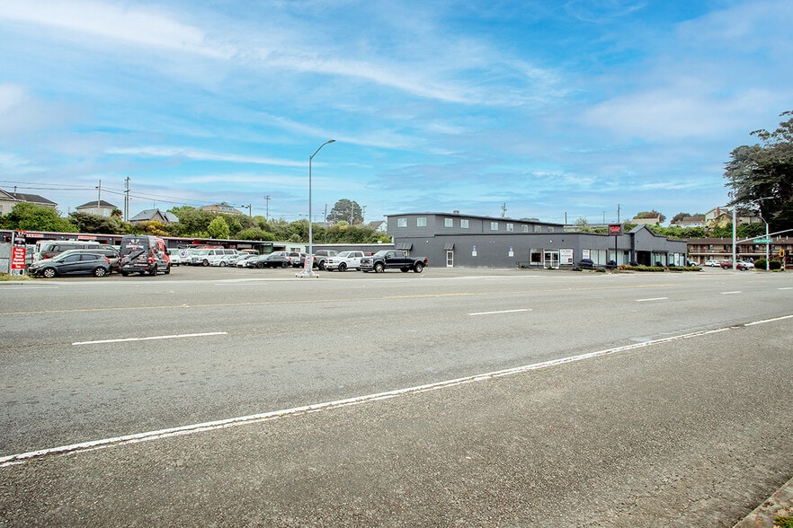 More Photos Of 2029 Broadway St, Eureka Storefront Retail Office For Sale