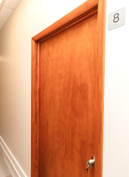 More Photos Of 1911 Harrison St, Hollywood Medical For Lease