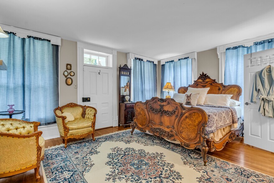 More Photos Of 607 Old West Point Rd, Starkville Hospitality For Sale