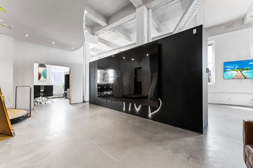 More Photos Of 43-45 Eccles St, Ottawa Office For Sale