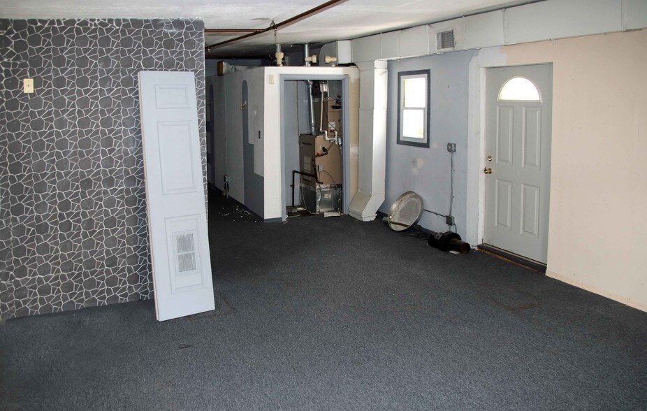 More Photos Of 2306 West St, Union City Auto Repair For Lease